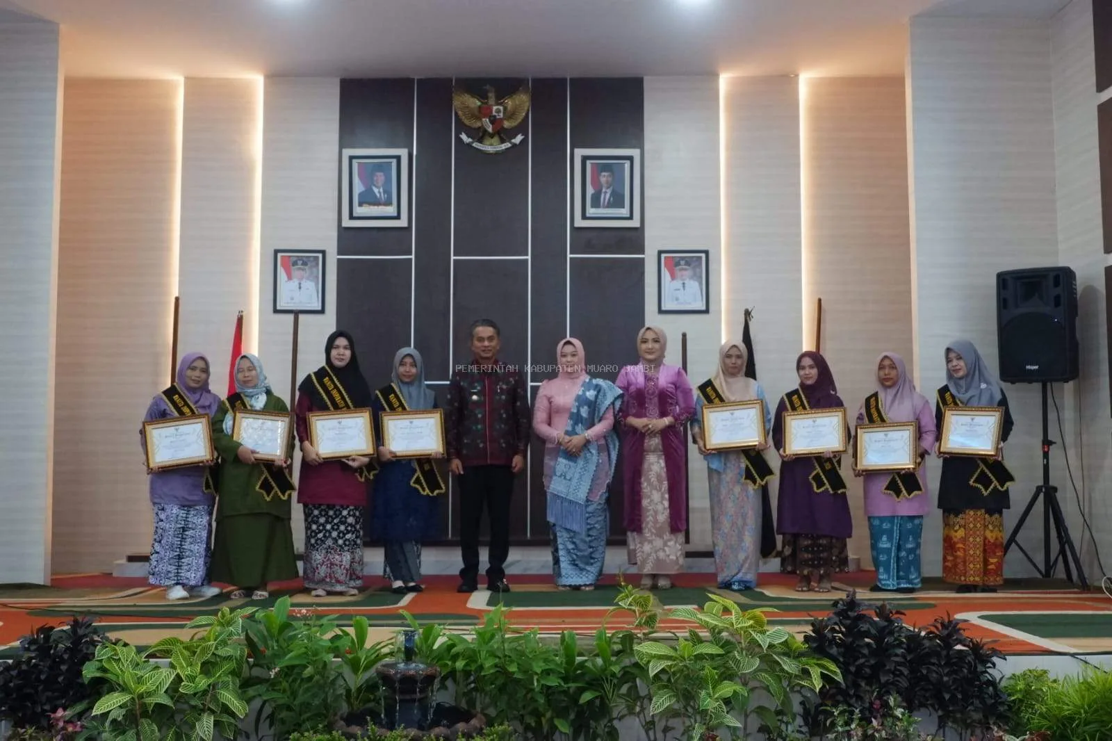 Pemerintah Kabupaten Muaro Jambi memperingati Hari Kartini ke-147 tahun 2025 dengan tema "Dengan Hari Kartini, Mari Para Perempuan Bisa Berkiprah Menjadi Perempuan Cerdas, Mandiri, dan Menginspirasi" dan "Perempuan Cerdas, Mandiri, Menginspirasi.".